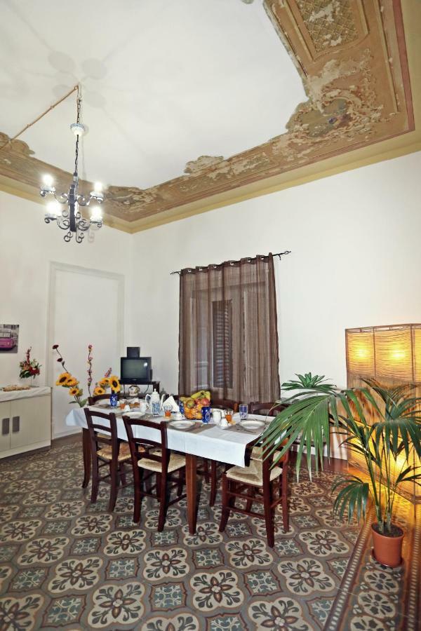 Rest And Go Bed & Breakfast Palermo Exterior photo