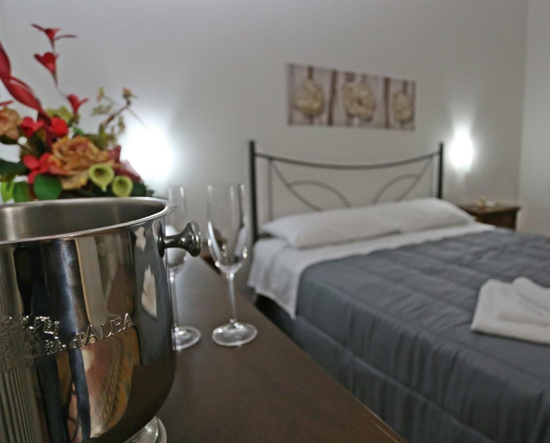 Rest And Go Bed & Breakfast Palermo Exterior photo
