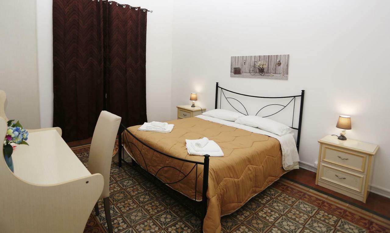 Rest And Go Bed & Breakfast Palermo Exterior photo